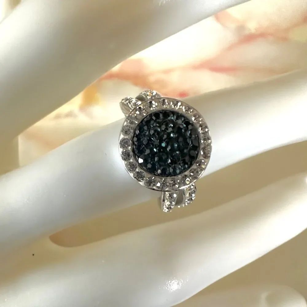 Silver tone blue rhinestone ring